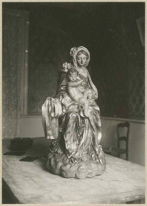 statuette : Vierge à l'Enfant assise - © Ministère de la Culture (France), Médiathèque du patrimoine et de la photographie, diffusion GrandPalaisRmn Photo