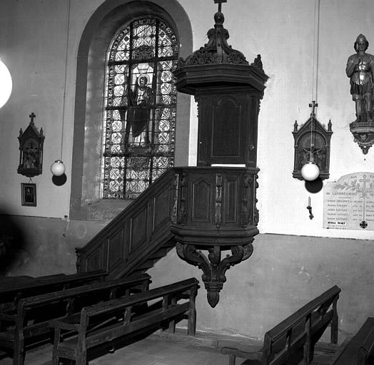 Chaire à prêcher en bois de chêne, vue de face