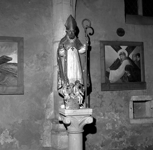 Statue en bois polychrome de saint Nicolas