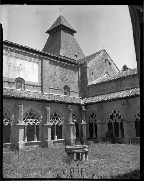 Cloître