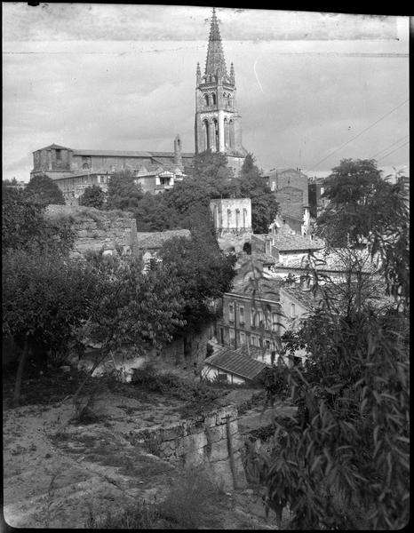 Le village et le clocher