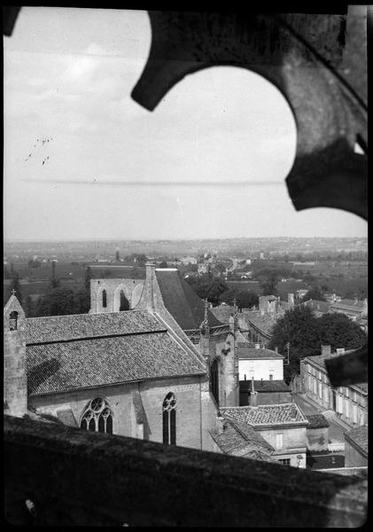 Panorama sur les toits et les monuments