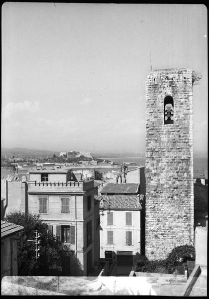 Le clocher de la cathédrale depuis le palais Grimaldi