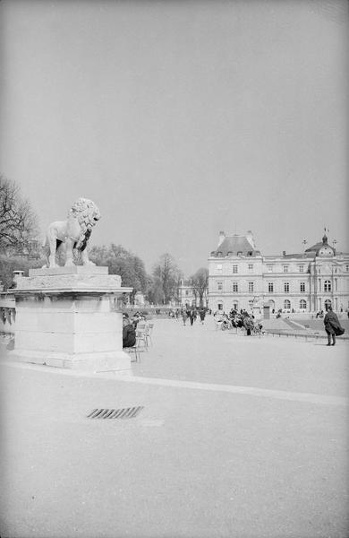 Vue vers le Palais