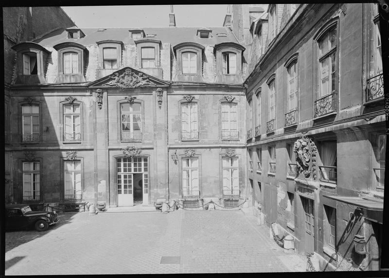 Façade sur cour