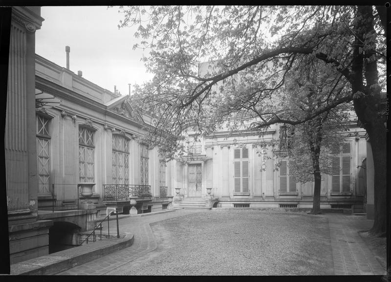 Façades depuis le jardin