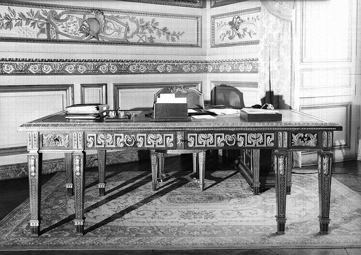 Bureau du salon des Maréchaux