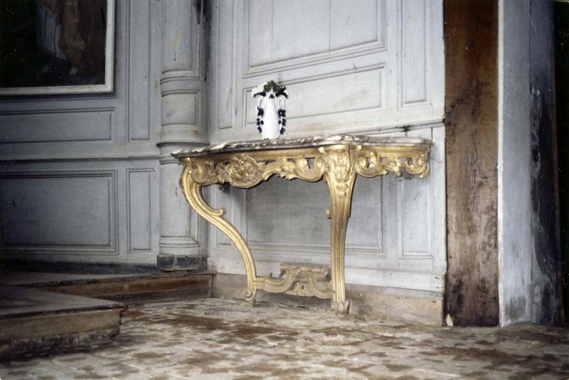 console - © Ministère de la Culture (France), Médiathèque du patrimoine et de la photographie (objets mobiliers), tous droits réservés