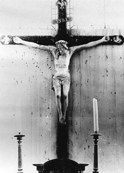 croix : Christ en croix - © Ministère de la Culture (France), Médiathèque du patrimoine et de la photographie (objets mobiliers), tous droits réservés