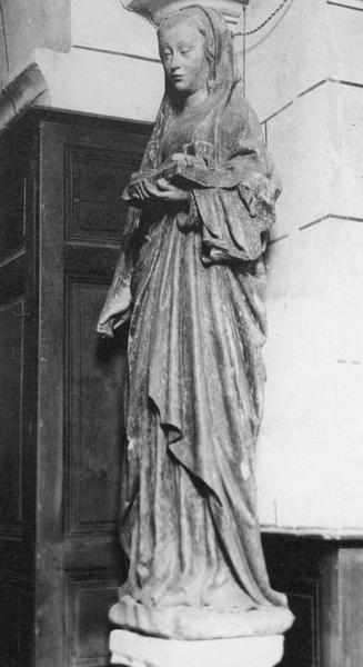 statue : Sainte Avoyer