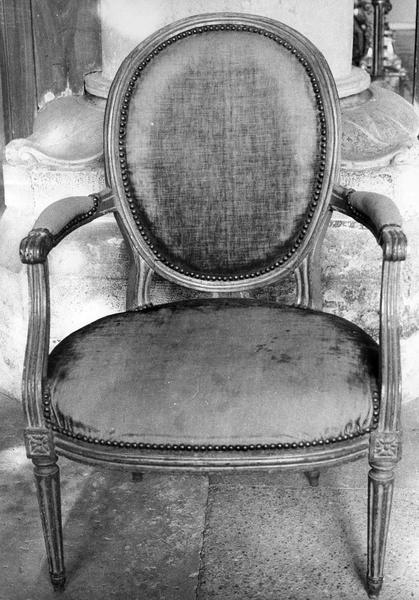 fauteuil - © Ministère de la Culture (France), Médiathèque du patrimoine et de la photographie (objets mobiliers), tous droits réservés