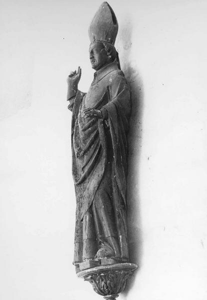 statue : Saint Brice