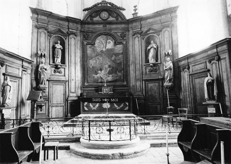 autel, retable, lambris de revêtement, tableau : La Lapidation de saint Etienne, tabernacle, clôture de choeur (maître-autel) - © Ministère de la Culture (France), Médiathèque du patrimoine et de la photographie (objets mobiliers), tous droits réservés