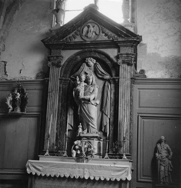 retable, Vierge à l'Enfant - © Ministère de la Culture (France), Médiathèque du patrimoine et de la photographie (objets mobiliers), tous droits réservés