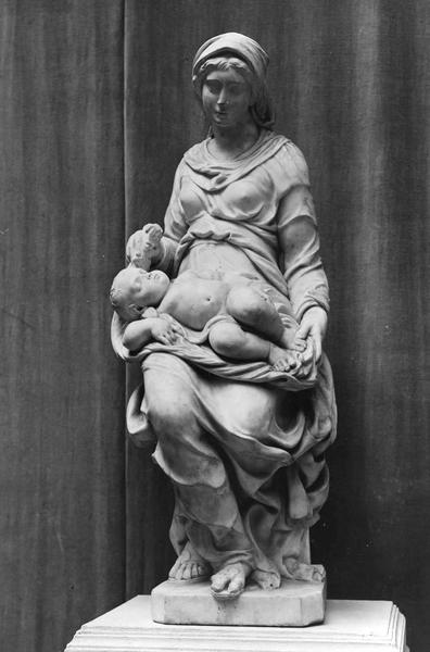 statue : Vierge à l'Enfant - © Ministère de la Culture (France), Médiathèque du patrimoine et de la photographie (objets mobiliers), tous droits réservés