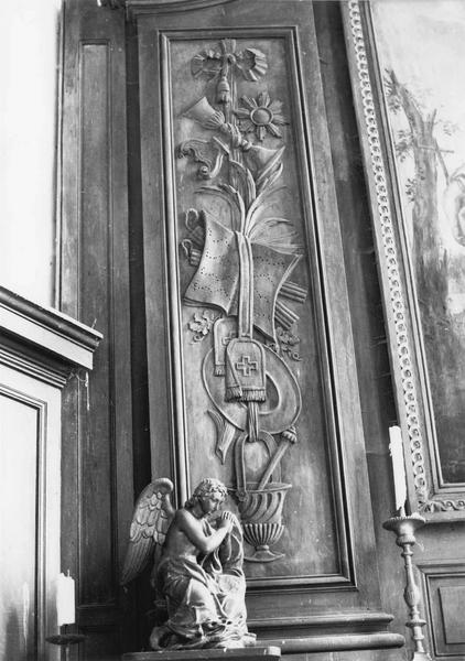 bas-relief des lambris du retable entourant le tableau : Le Baptême du Christ - © Ministère de la Culture (France), Médiathèque du patrimoine et de la photographie (objets mobiliers), tous droits réservés