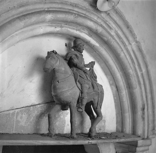 statue : La Charité de saint Martin - © Ministère de la Culture (France), Médiathèque du patrimoine et de la photographie (objets mobiliers), tous droits réservés