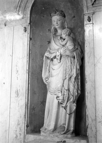 statue : Vierge à l'Enfant - © Ministère de la Culture (France), Médiathèque du patrimoine et de la photographie (objets mobiliers), tous droits réservés