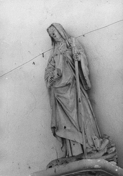 statue : Sainte