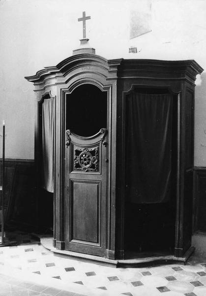 confessionnal - © Ministère de la Culture (France), Médiathèque du patrimoine et de la photographie (objets mobiliers), tous droits réservés