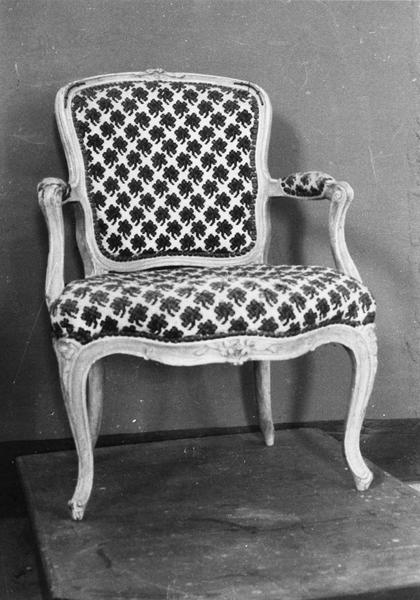 fauteuil - © Ministère de la Culture (France), Médiathèque du patrimoine et de la photographie (objets mobiliers), tous droits réservés