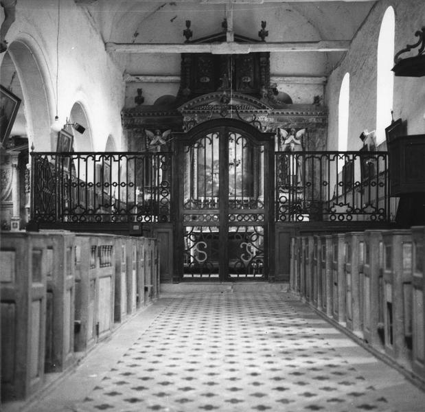 lambris de revêtement, clôture de choeur, bancs de fidèles - © Ministère de la Culture (France), Médiathèque du patrimoine et de la photographie (objets mobiliers), tous droits réservés