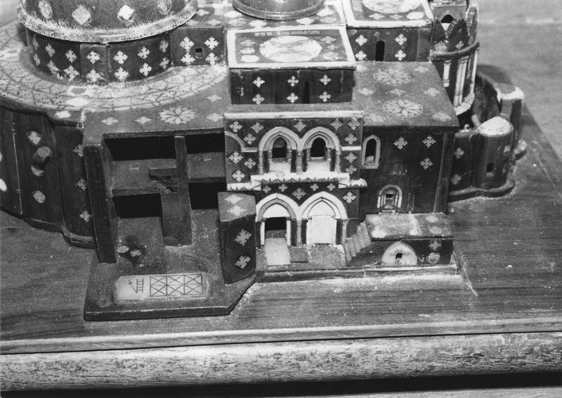 reliquaire, en forme de maquette de Saint Sépulcre, détail - © Ministère de la Culture (France), Médiathèque du patrimoine et de la photographie (objets mobiliers), tous droits réservés