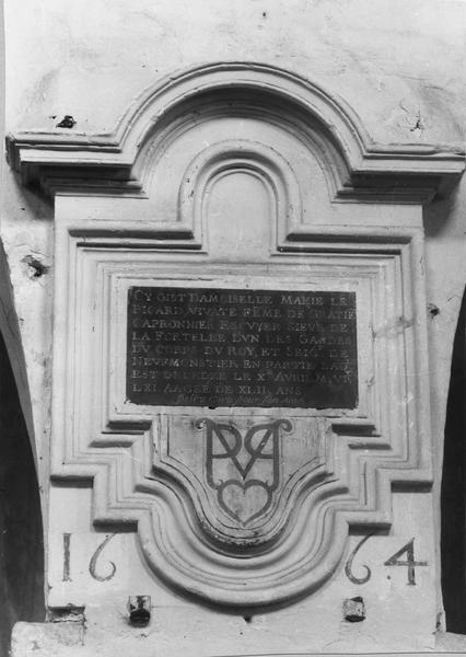 plaque funéraire de Marie Le Picard