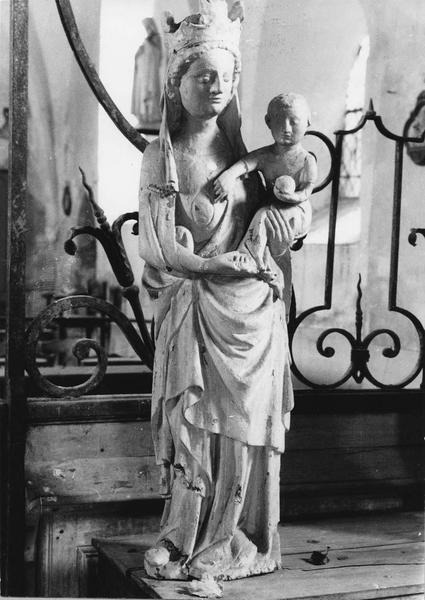 statue : Vierge à l'Enfant - © Ministère de la Culture (France), Médiathèque du patrimoine et de la photographie (objets mobiliers), tous droits réservés