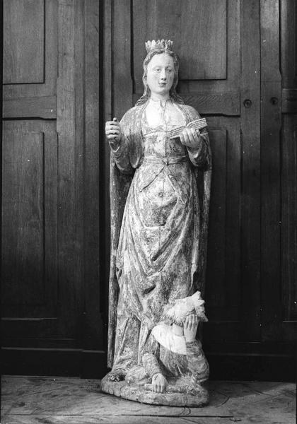 statue : Sainte Catherine, vue de face - © Ministère de la Culture (France), Médiathèque du patrimoine et de la photographie (objets mobiliers), tous droits réservés