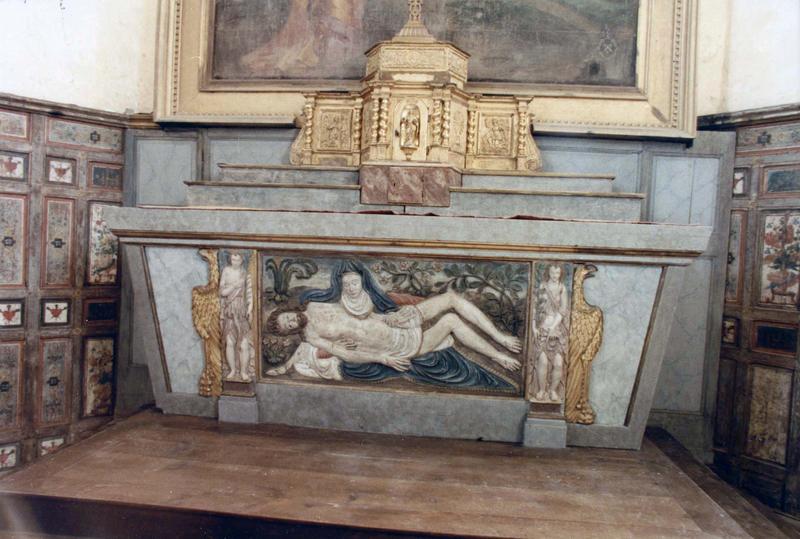 bas-relief : La Vierge de Pitié et deux anges - © Ministère de la Culture (France), Médiathèque du patrimoine et de la photographie (objets mobiliers), tous droits réservés