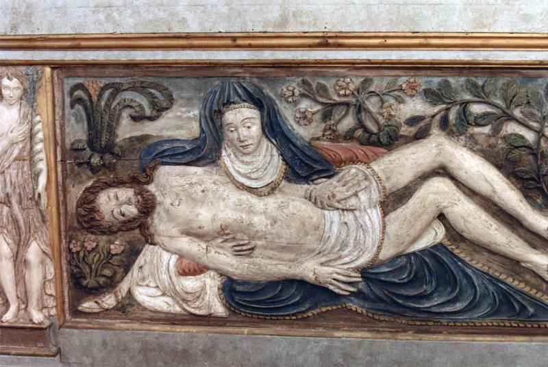 bas-relief : La Vierge de Pitié, détail - © Ministère de la Culture (France), Médiathèque du patrimoine et de la photographie (objets mobiliers), tous droits réservés
