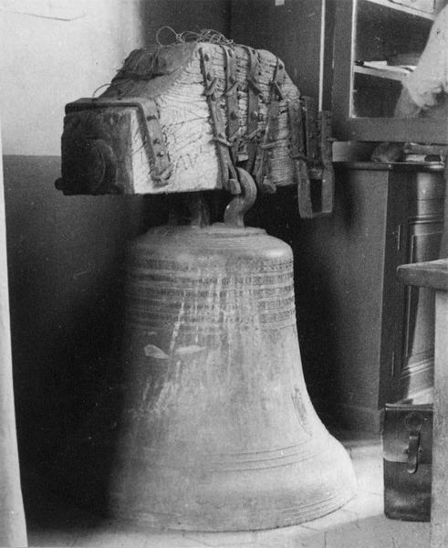 cloche - © Ministère de la Culture (France), Médiathèque du patrimoine et de la photographie (objets mobiliers), tous droits réservés