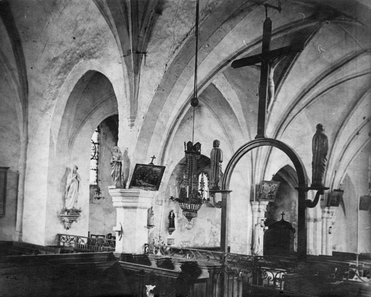 statues : Le Christ en croix, La Vierge, Saint Jean, vue générale