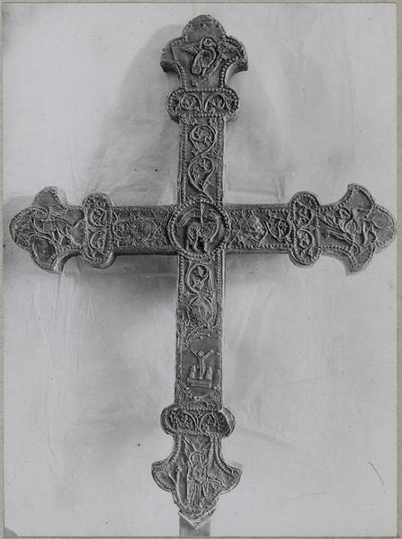 croix de procession, vue générale