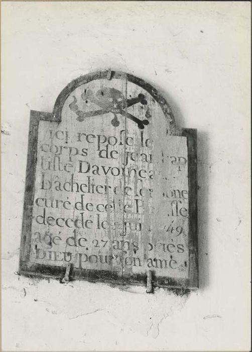 plaque funéraire de Jean-Baptiste Davoineau - © Ministère de la Culture (France), Médiathèque du patrimoine et de la photographie, diffusion GrandPalaisRmn Photo