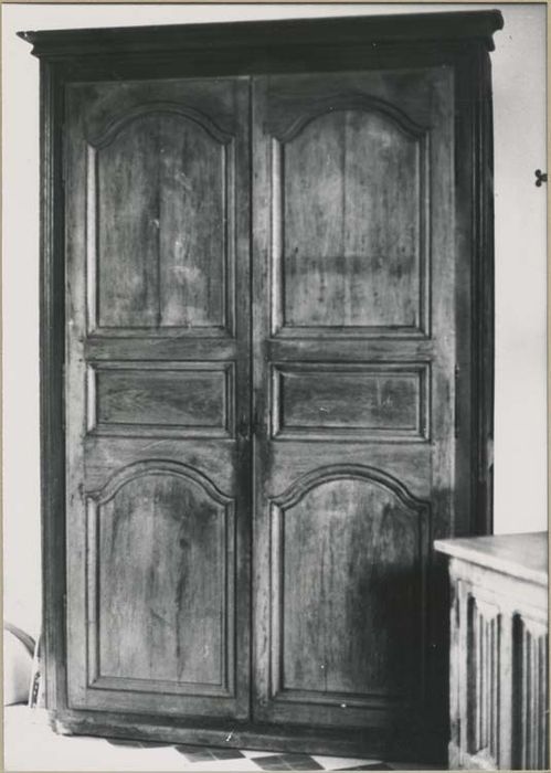 armoire de sacristie