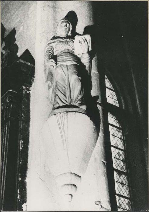 statue : Sainte - © Ministère de la Culture (France), Médiathèque du patrimoine et de la photographie, diffusion GrandPalaisRmn Photo