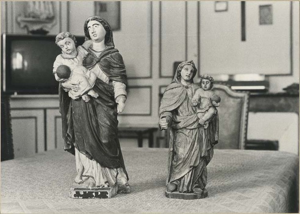 deux statues (statuettes) : Vierge à l'Enfant - © Ministère de la Culture (France), Médiathèque du patrimoine et de la photographie, diffusion GrandPalaisRmn Photo