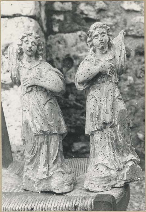 deux statues (statuettes) : Angelots - © Ministère de la Culture (France), Médiathèque du patrimoine et de la photographie, diffusion GrandPalaisRmn Photo