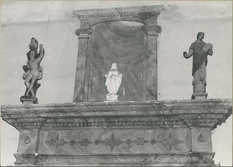 portique de la porte occidentale et deux statues : Saint Sébastien et Saint Etienne - © Ministère de la Culture (France), Médiathèque du patrimoine et de la photographie, diffusion GrandPalaisRmn Photo