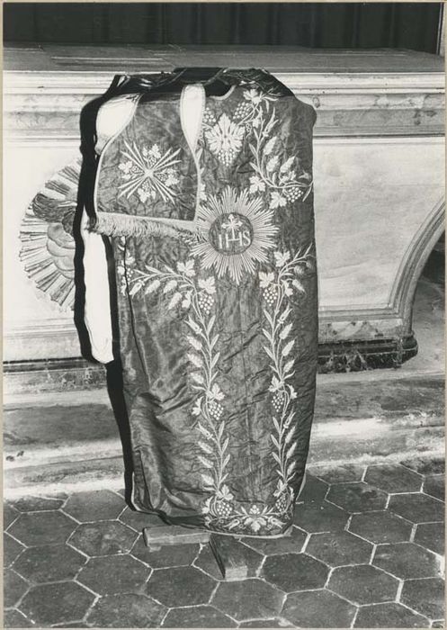 chasuble et manipule - © Ministère de la Culture (France), Médiathèque du patrimoine et de la photographie, diffusion GrandPalaisRmn Photo