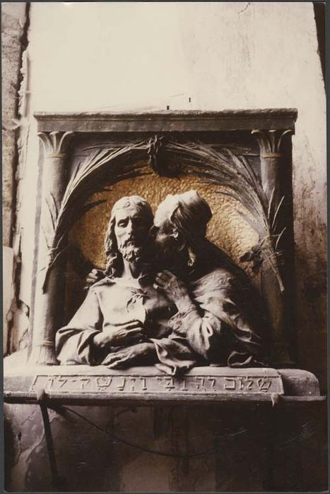 Bas-relief : Le baiser de Judas - © Ministère de la Culture (France), Médiathèque du patrimoine et de la photographie, diffusion GrandPalaisRmn Photo