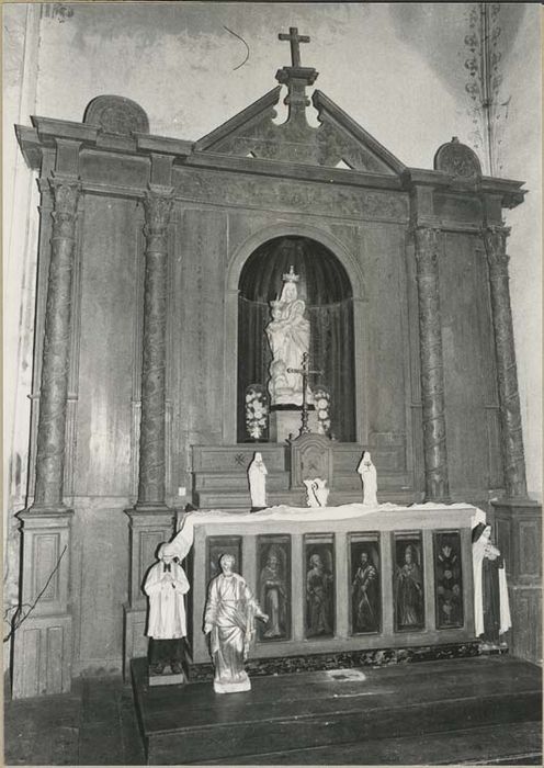 autel latéral sud et retable - © Ministère de la Culture (France), Médiathèque du patrimoine et de la photographie, diffusion GrandPalaisRmn Photo