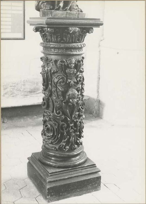 socle, ancienne colonne - © Ministère de la Culture (France), Médiathèque du patrimoine et de la photographie, diffusion GrandPalaisRmn Photo