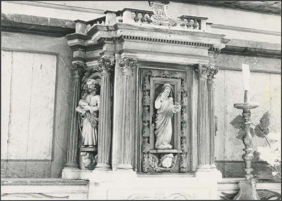 tabernacle du maître-autel et trois statues (statuettes) - © Ministère de la Culture (France), Médiathèque du patrimoine et de la photographie, diffusion GrandPalaisRmn Photo