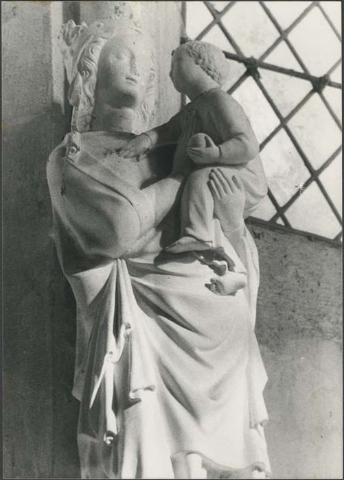 statue : Vierge à l'Enfant