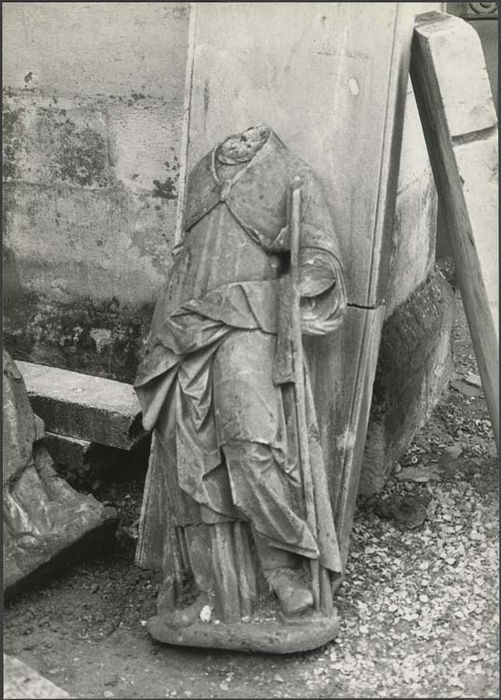 Statue : Saint évêque