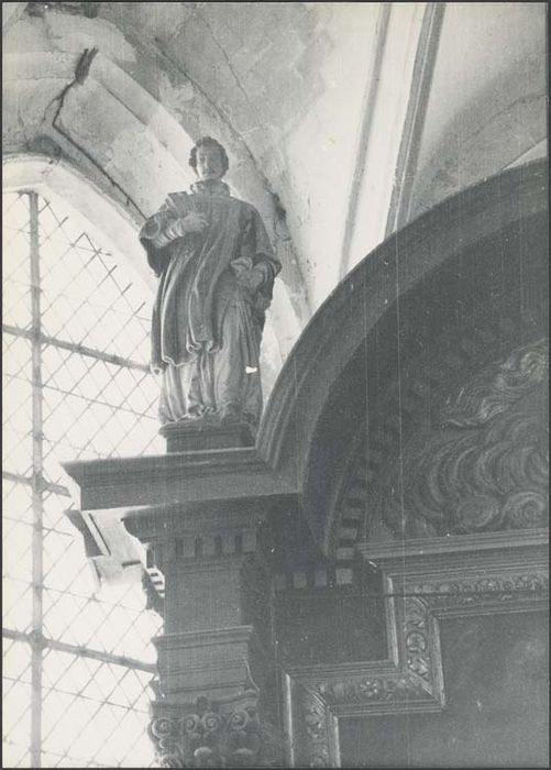 statue : Saint Vincent