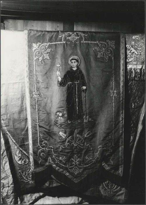 bannière de procession : Saint Fiacre - © Ministère de la Culture (France), Médiathèque du patrimoine et de la photographie, diffusion GrandPalaisRmn Photo